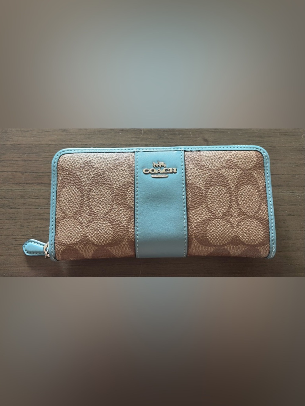 COACH Accordion Zip Wallet Signature Canvas Khaki Waterfall Blue - Excellent!